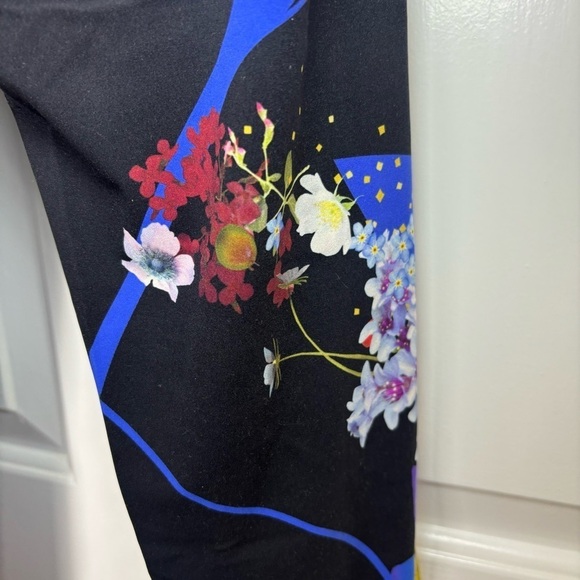 Sweaty Betty Cropped Power Floral Leggings Size Small - Picture 7 of 9